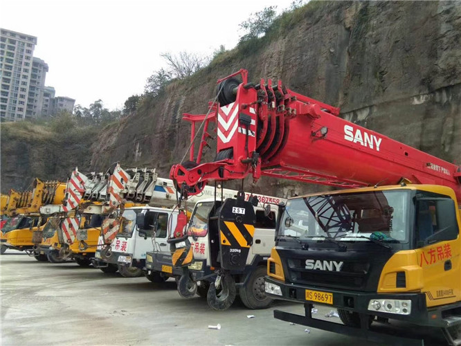 玉溪市吊车出租按什么计费？台班费、单次费、里程费怎么算？